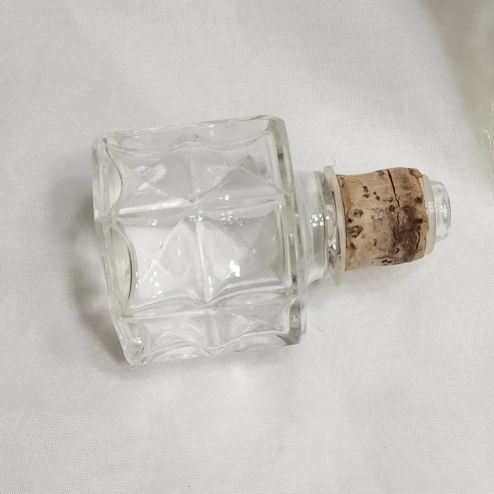 Anchor Hocking Diamond Quilted Liquor Decanter &Stopper Barware. - Picture 13 of 13